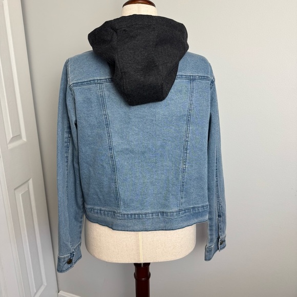 NWT Bagatelle Blue Denim Jacket with Gray Hood - Picture 3 of 10